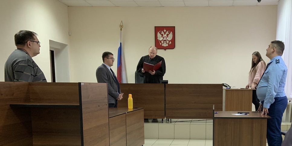 The court announces the verdict to Viktor Shayapov (second from left). November 8, 2022