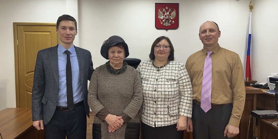 The Bazhenovs and Vera Zolotova together with a lawyer in the courtroom. 31 January 2023