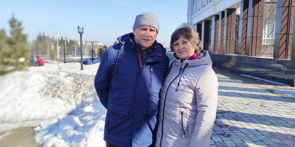 Sergey Sushilnikov and his wife, March 2023