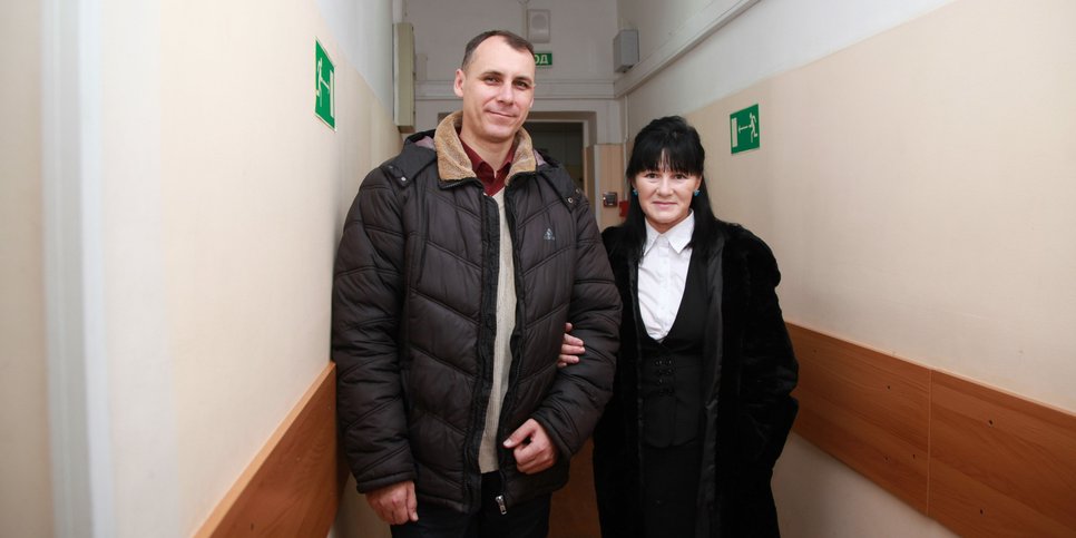 Dmitriy Barmakin y su esposa Yelena. Noviembre 2021