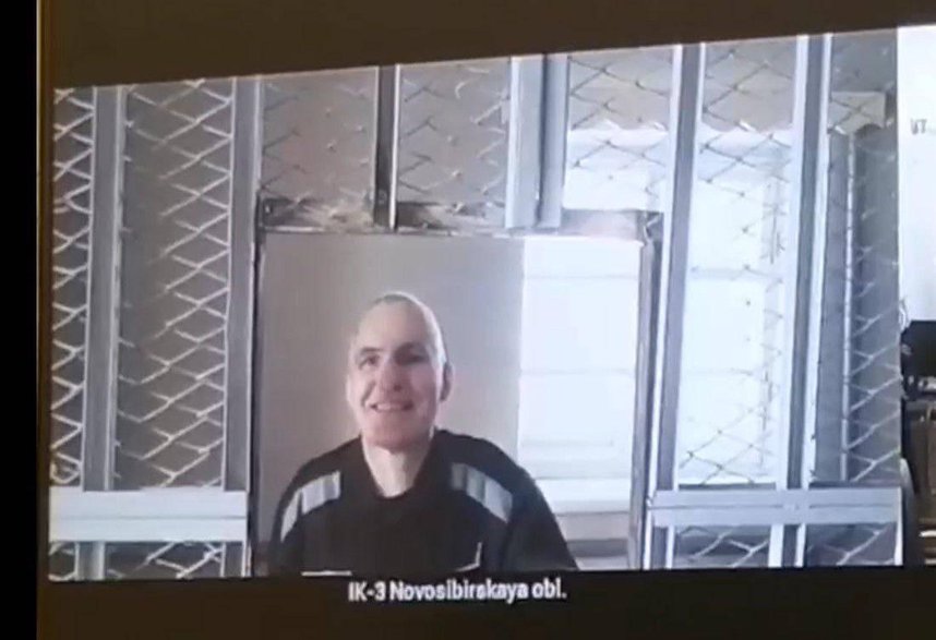 Андрей Власов участвует в судебном заседании по видео-конференц-связи из колонии