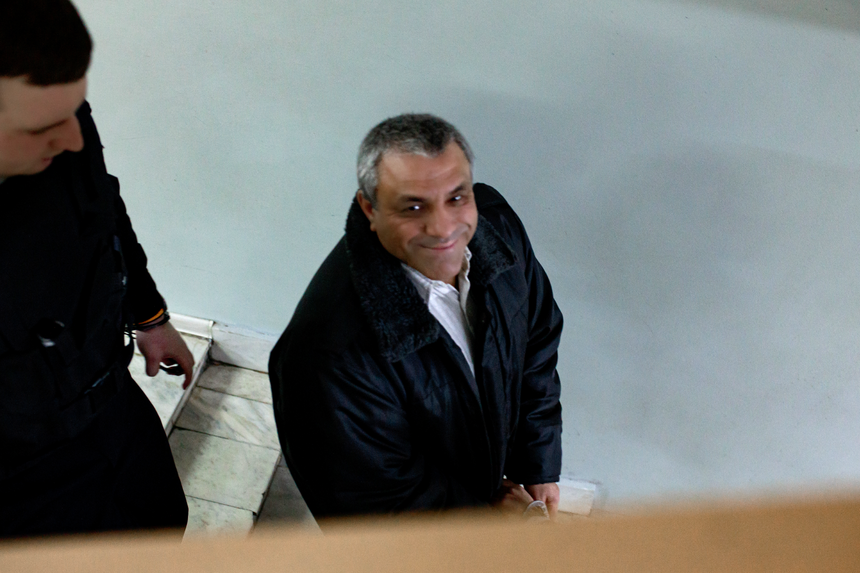 O guarda leva o crente embora, mas ele não se sente quebrado pela injustiça. Dezembro de 2025