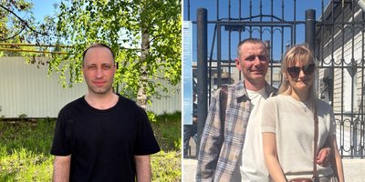 Da sinistra a destra: Nikita Moiseyev, Yevgeniy e Natalya Razumova dopo la loro liberazione da una colonia penale. Maggio 2026.
